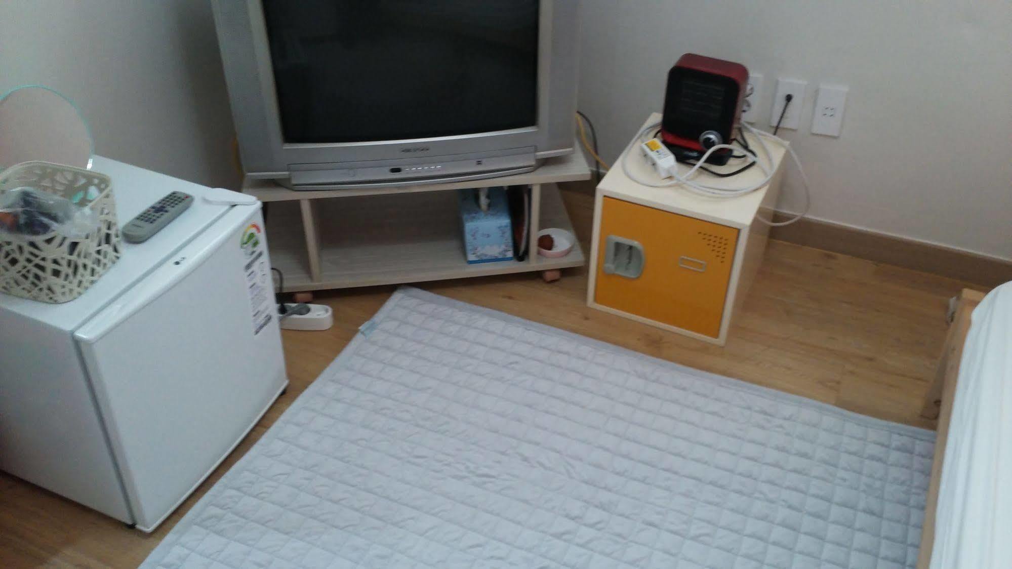 Oxbloodk Pansiyon Gwangju Metropolitan City Dış mekan fotoğraf